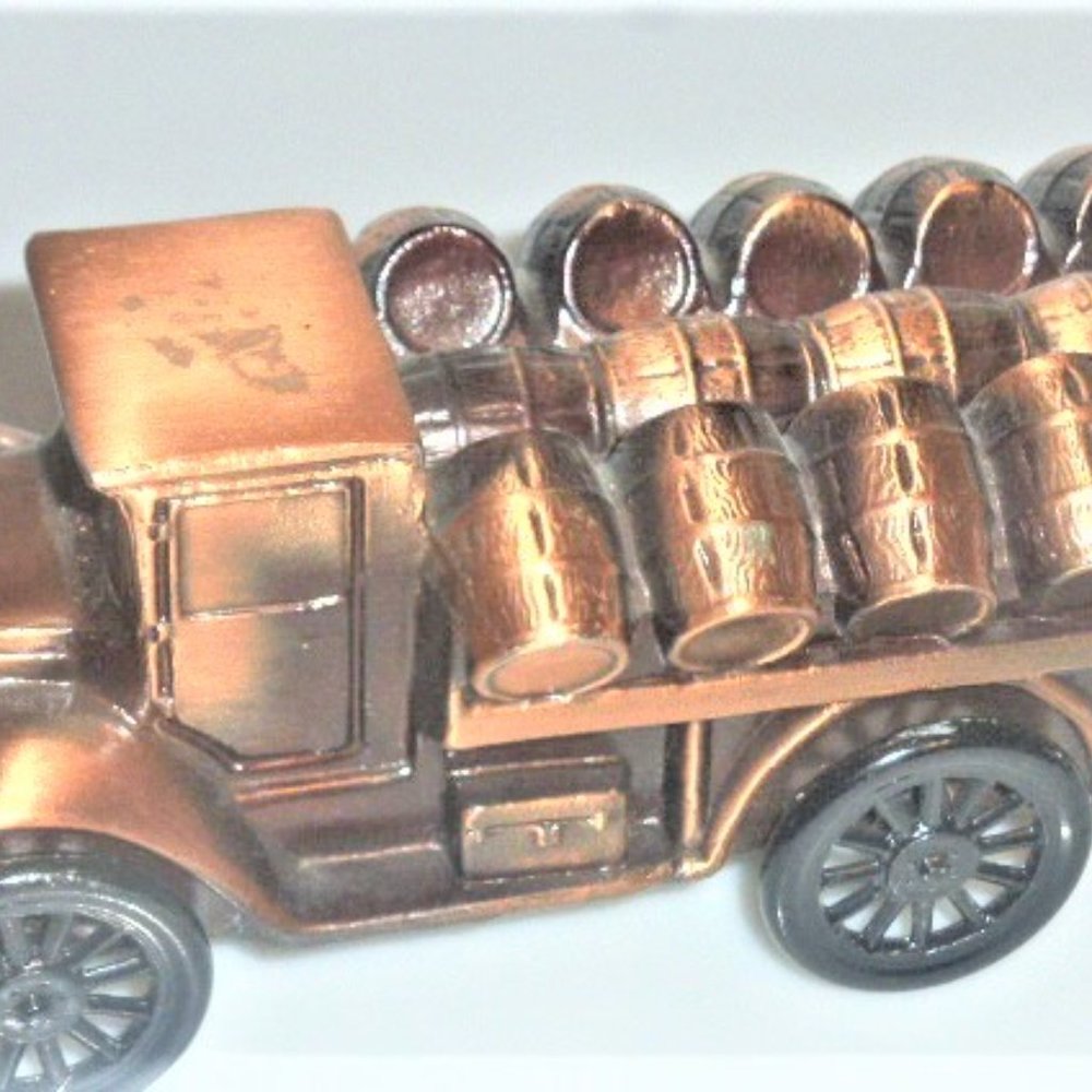 1928 Pick Up Truck BEER Kegs MUSICAL BANK Edelweiss M-7591 MUSIC BOX Piggy Bank